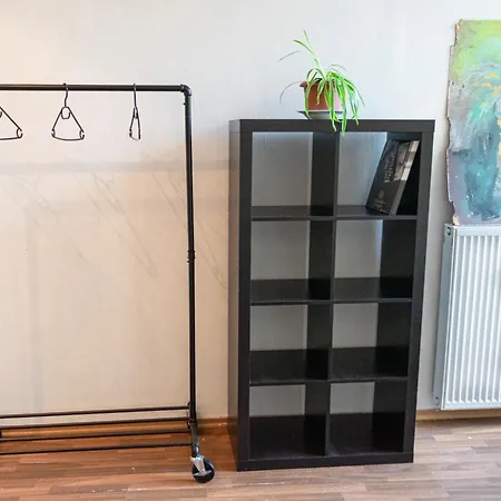 Artistic Apartment *